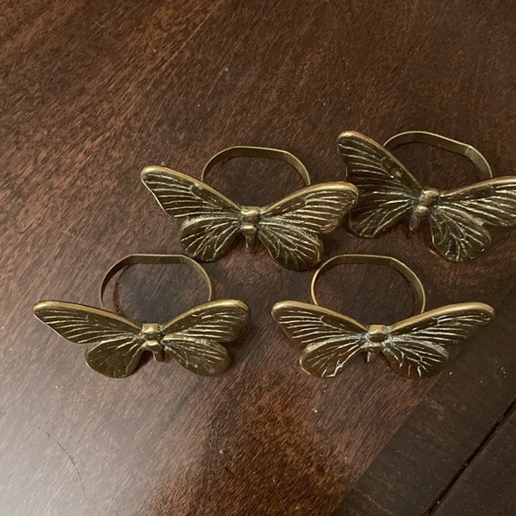 4 Vintage Brass Butterfly Napkin Rings - Picture 2 of 2